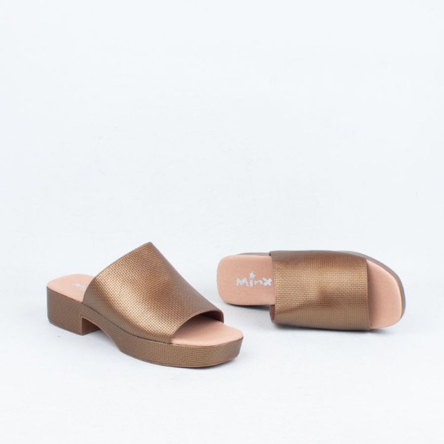 Women Minx Flat | On The Go Slide