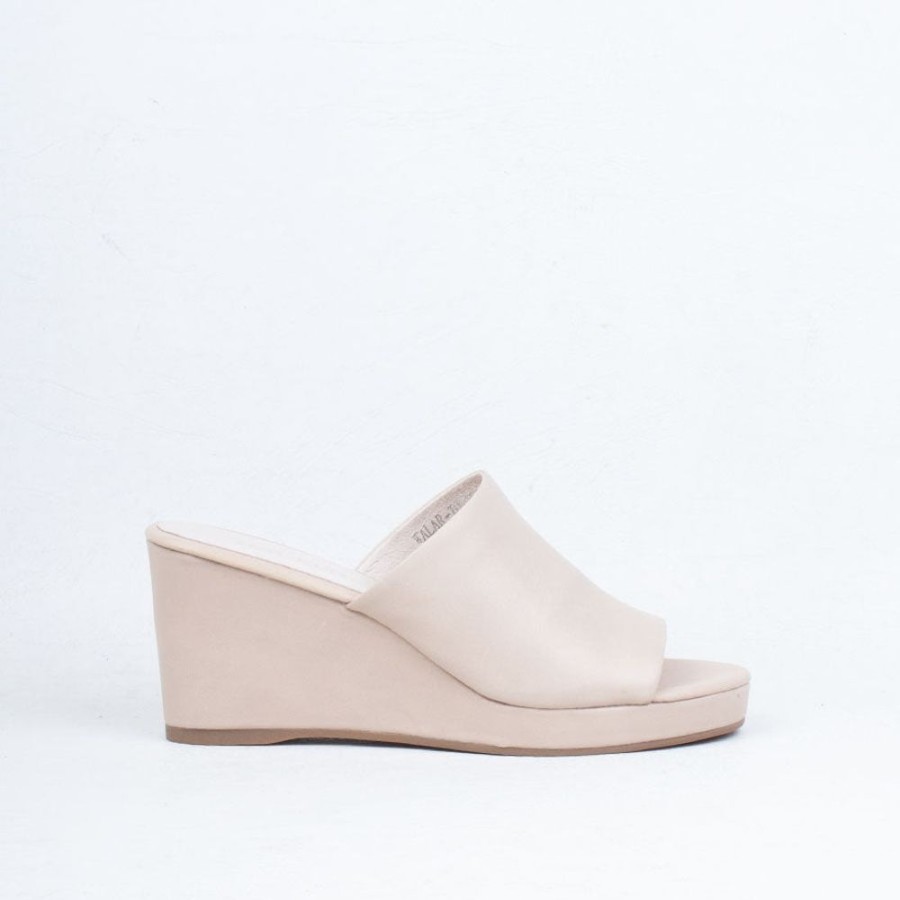 Women Top End Wedges | Walar Wedge Slide Almond