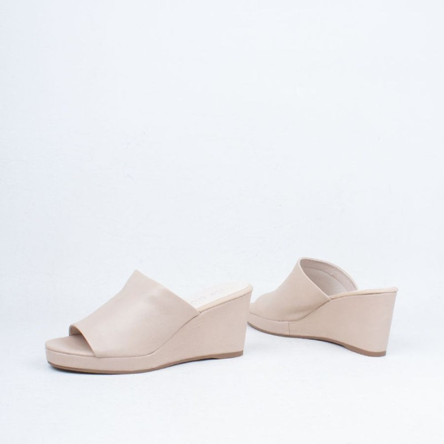 Women Top End Wedges | Walar Wedge Slide Almond