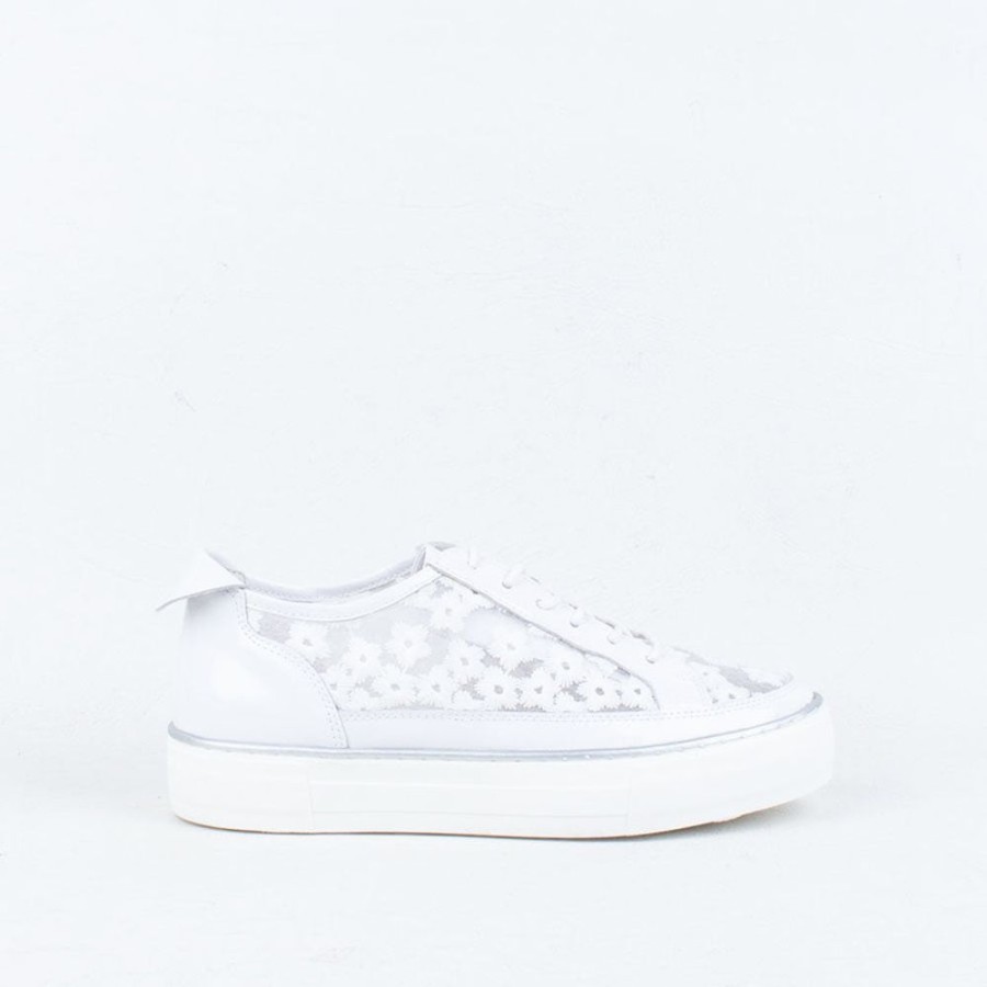 Women Django & Juliette Lace Up | Faders Sneaker White