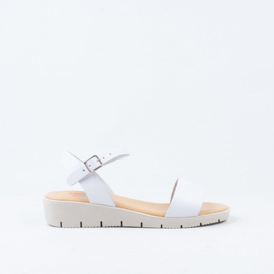 Women Nu x Neo - Spain Flat | Aisha Sandal