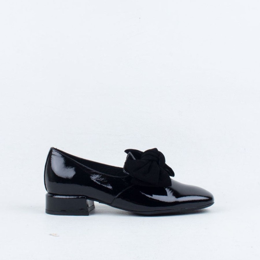 Women Django & Juliette Loafers | Varva Loafer