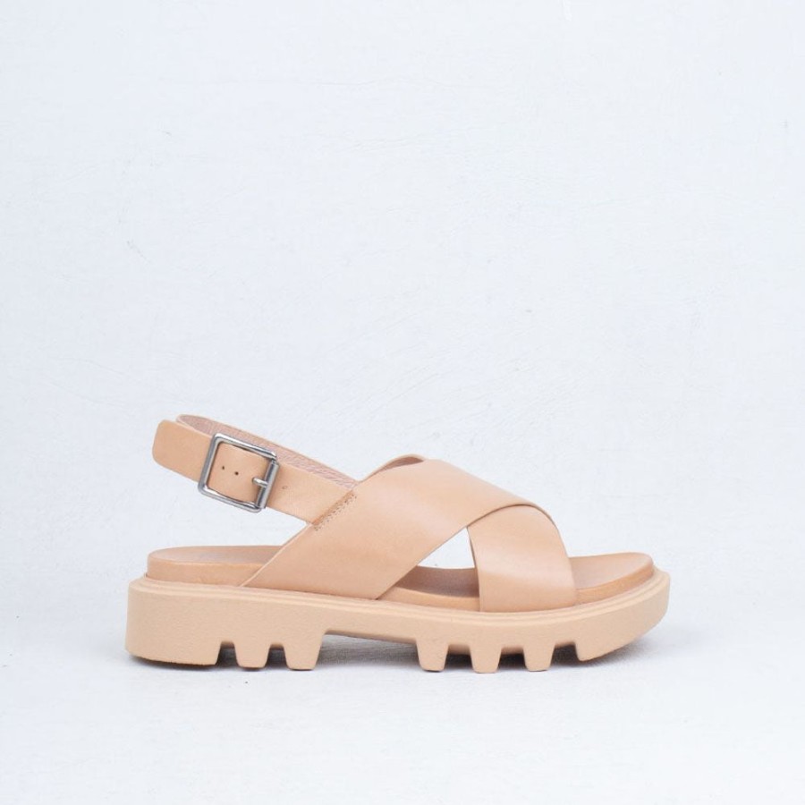 Women EOS Flat | Flighty Sandal