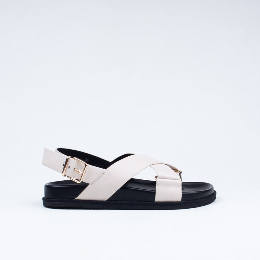 Women Ernest Wyler Flat | Ruby Sandal