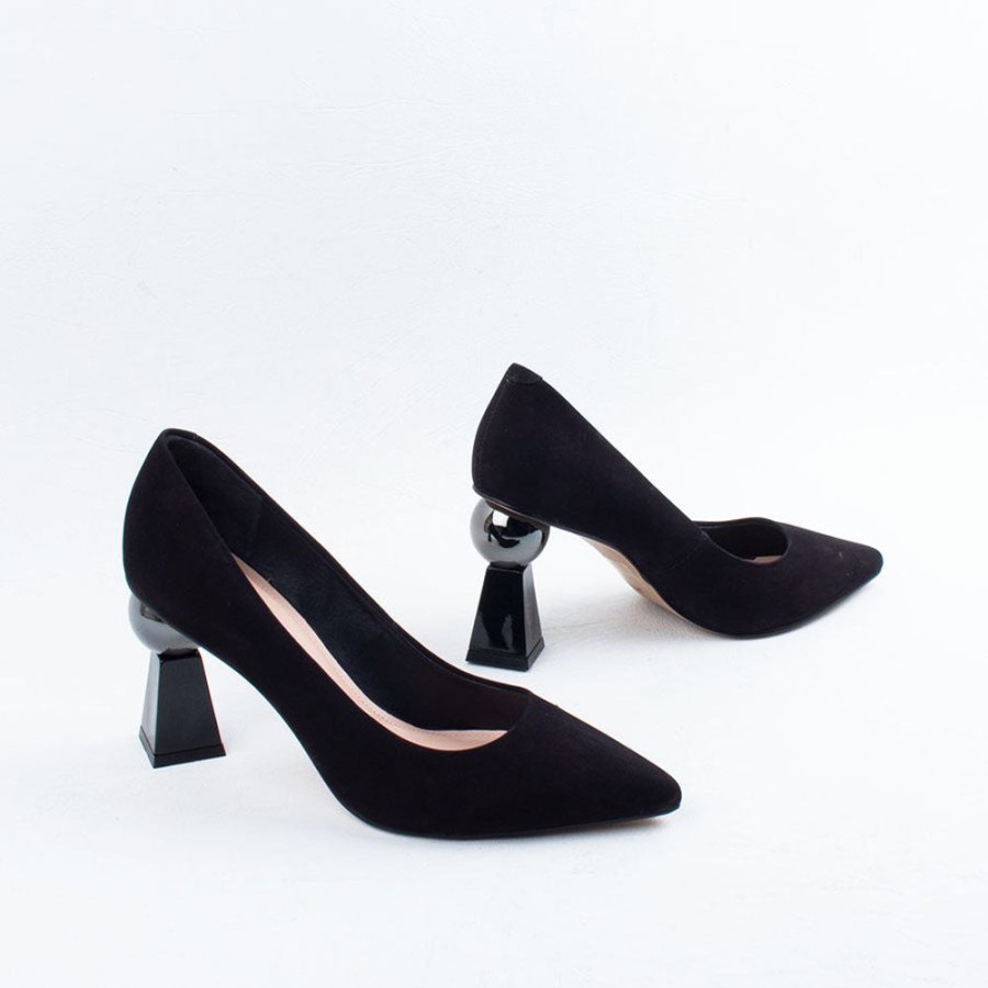 Women Chrissie Brazil Pump | Raffe Heel Black