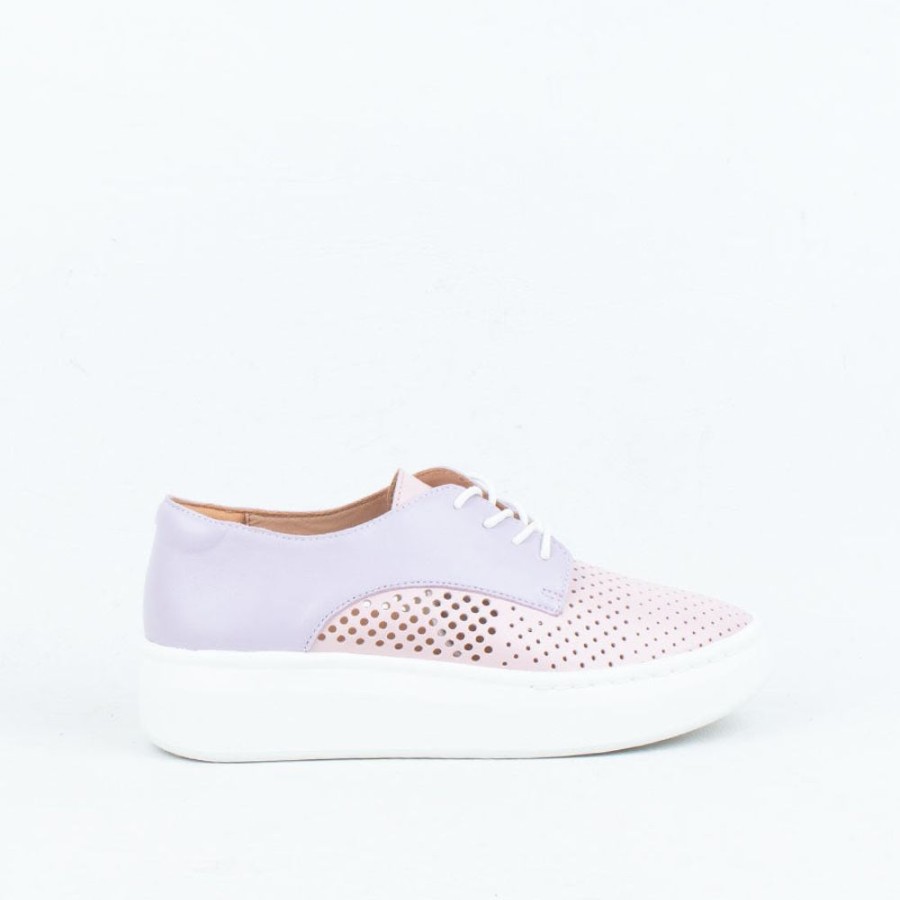 Women Rollie Lace Up | Derby City Punch