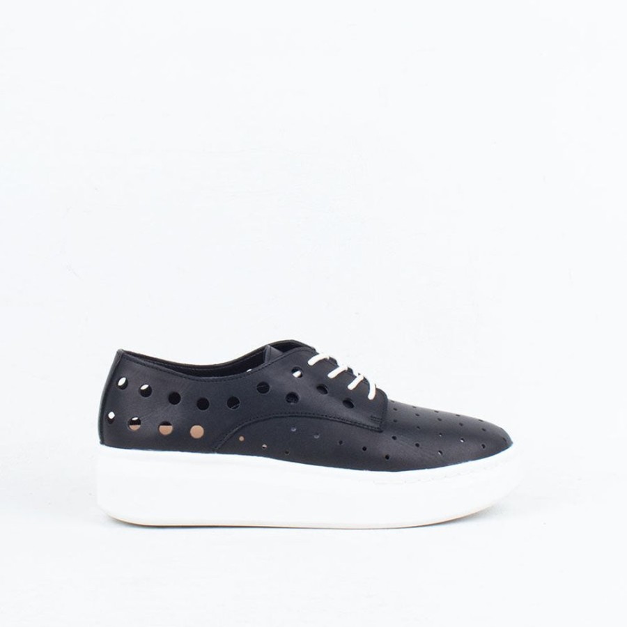 Women Rollie Lace Up | Derby City Circle Sneaker Black