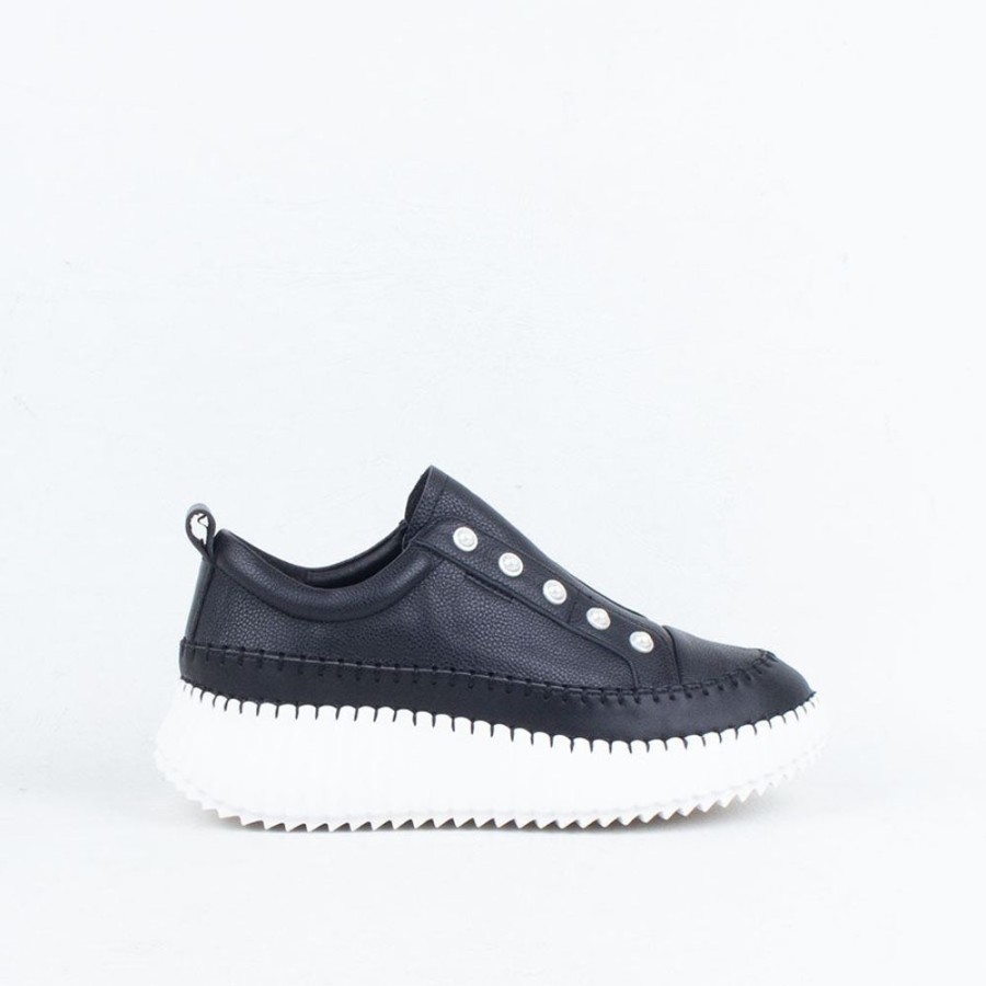 Women Minx Lace Up | Pearlzie Sneaker