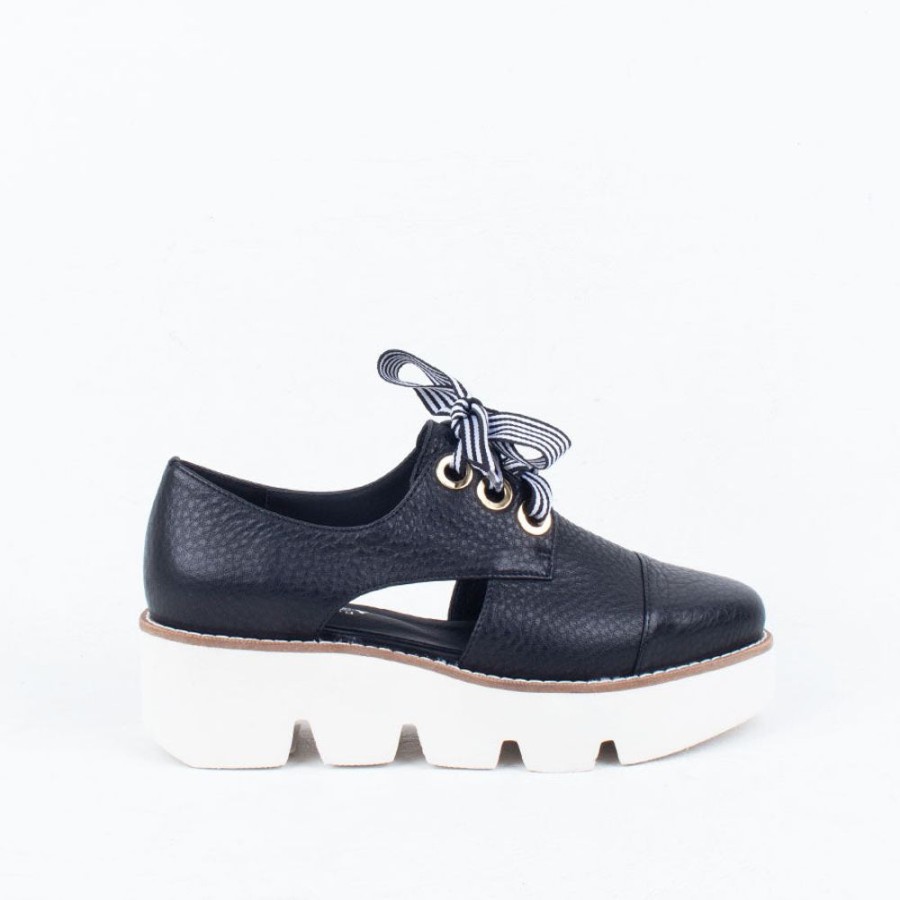 Women Bresley NZ Lace Up | Pine Platform Lace