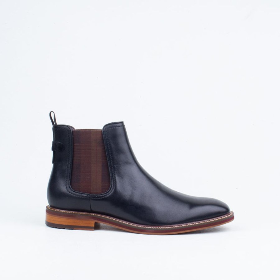 Men Julius Marlow Slip On | Scuttle Chelsea Boot