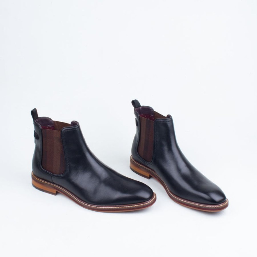 Men Julius Marlow Slip On | Scuttle Chelsea Boot