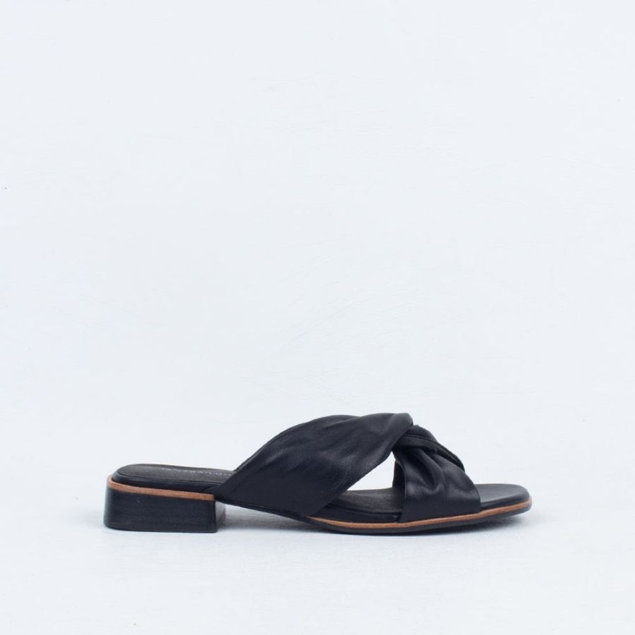 Women Tamara London Flat | Bender Slide