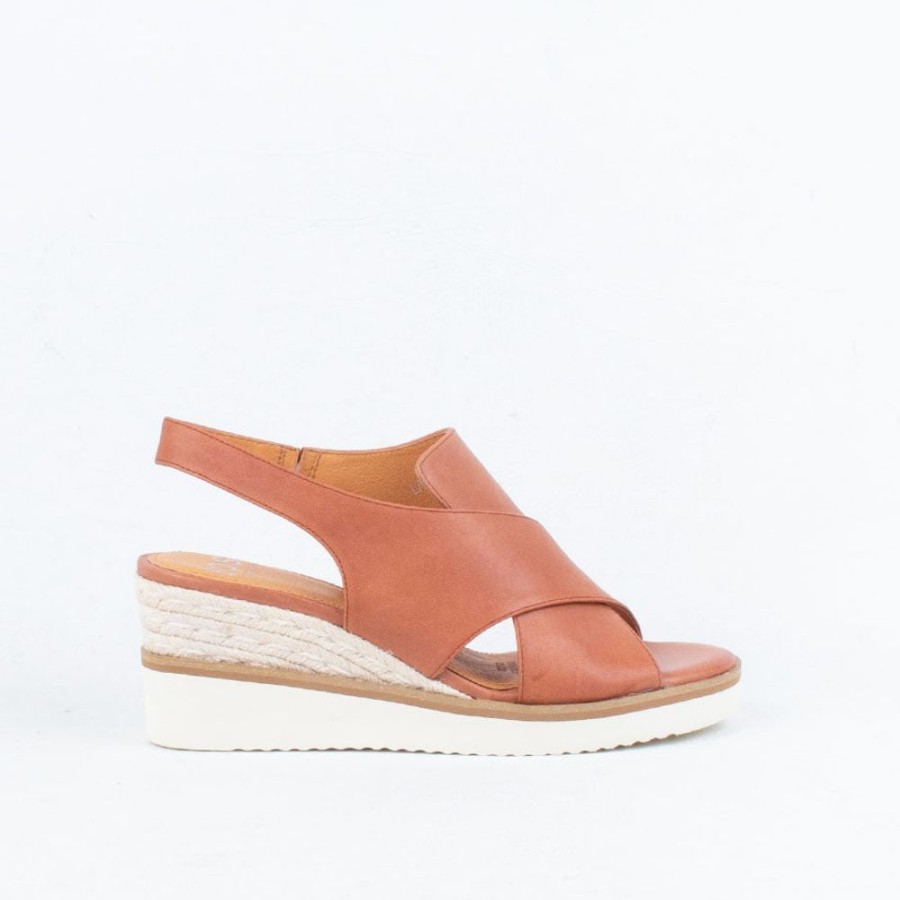 Women EOS Wedge | Lazing Wedge