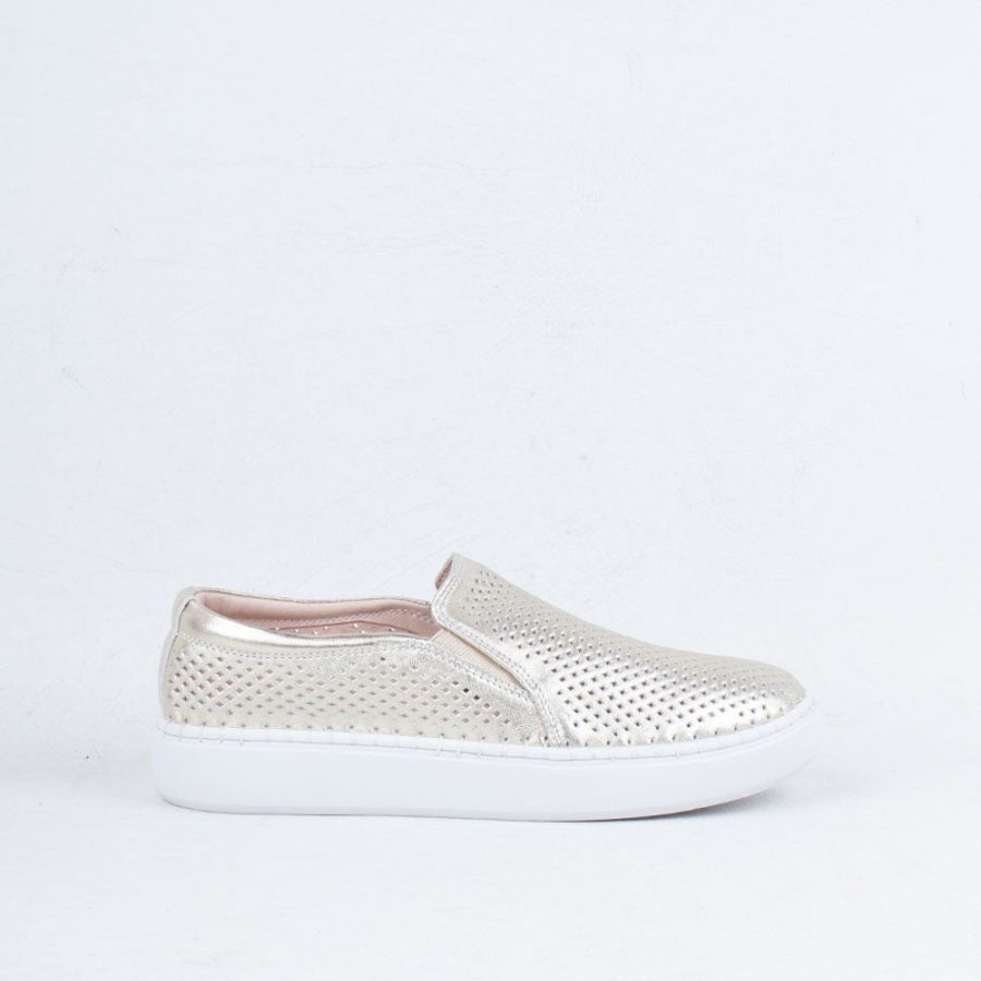 Women Ernest Wyler Slip On | All Board Slip On