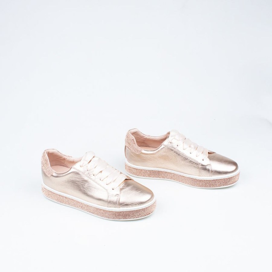 Women Top End Lace Up | Pluma Sneaker Champagne