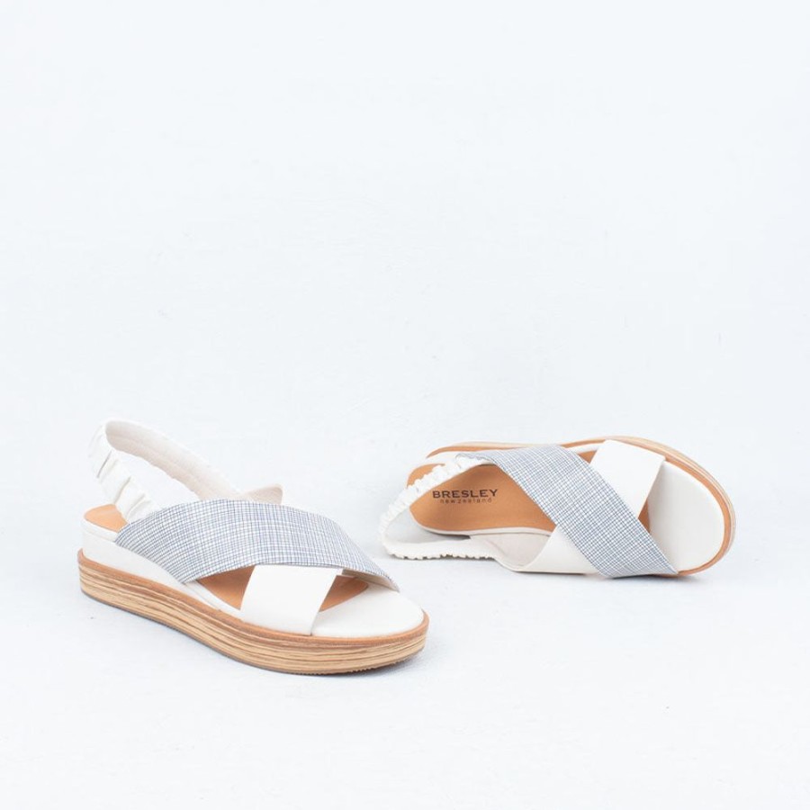 Women Bresley Flat | Debacle Sandal